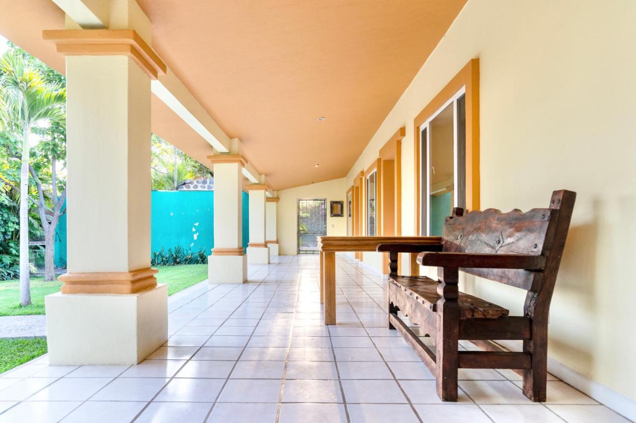 Casa Jardin-Lakeside Boutique Resort By Restavio Ajijic Exteriör bild